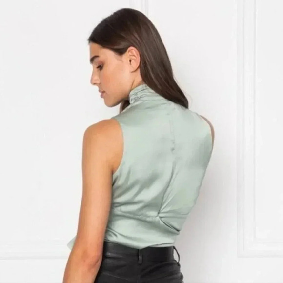 Lamarque Opal Cropped Wrapped High Neck Sleeveless Blouse Black Size Small. - Picture 4 of 10